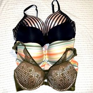 Set of VS Push Up Bra’s